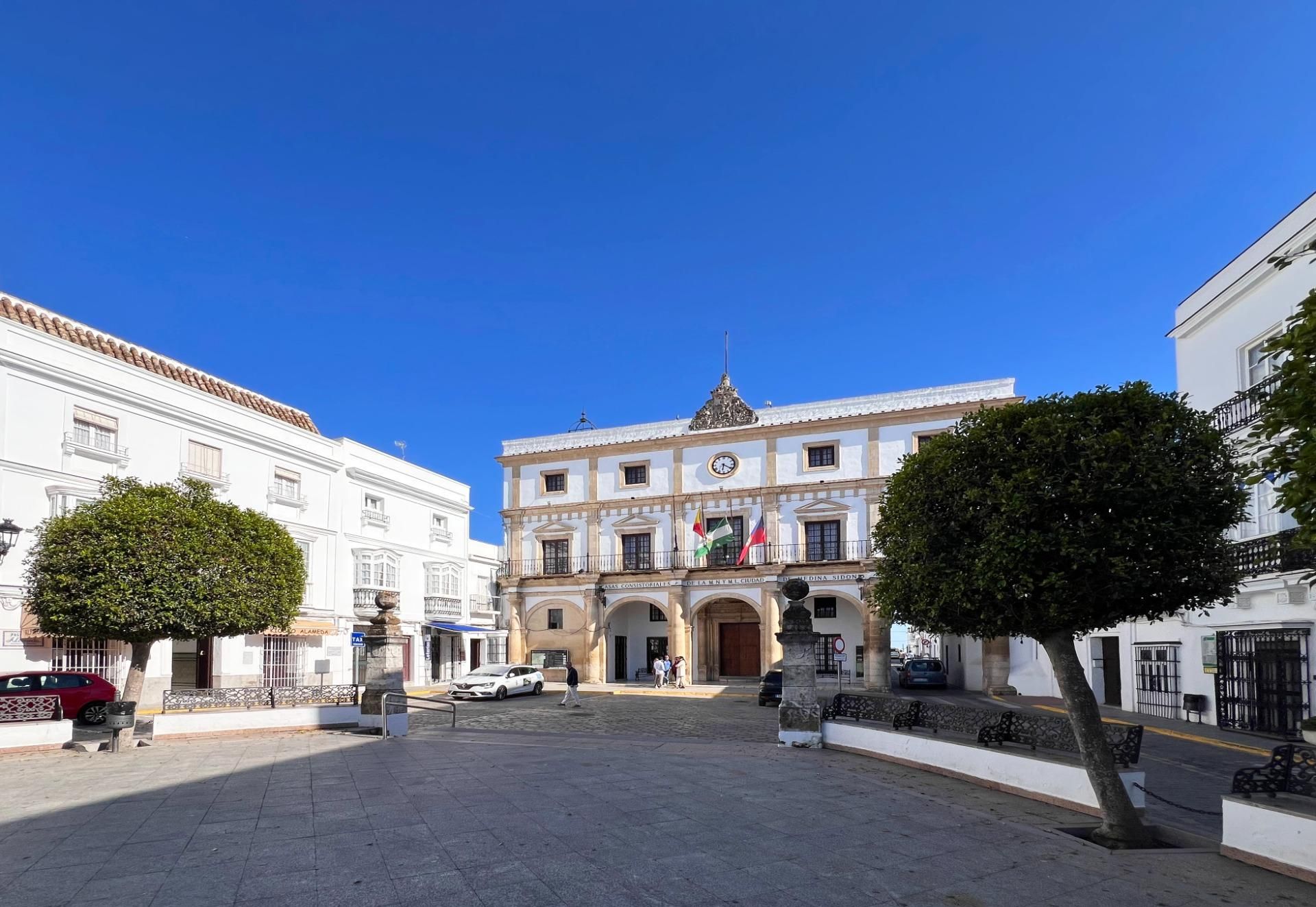 Vista exterior de Casa o xalet en venda en Medina Sidonia amb Terrassa, Traster i Balcó