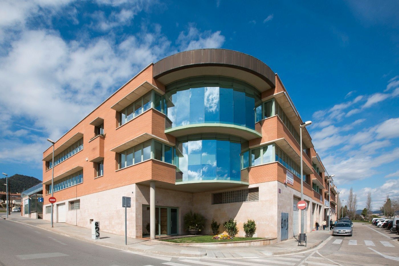 Exterior view of Office to rent in Santa Coloma de Cervelló  with Air Conditioner and Terrace