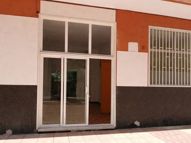 Local comercial en Venta en Calle Luis Alvarez Cruz, 9 en Las Galletas