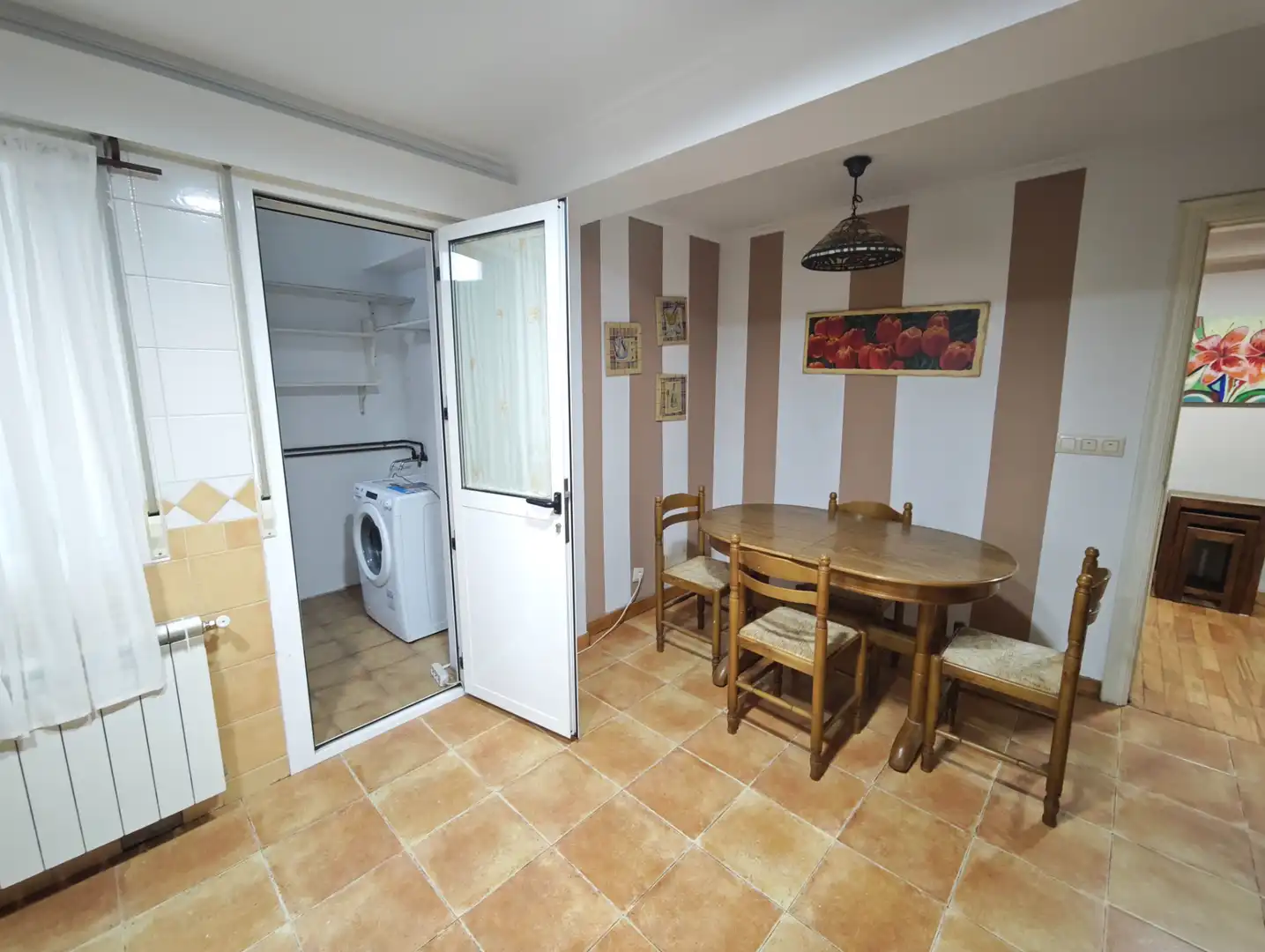 Cocina de Piso en venta en Ordes con Calefacción, Parquet y Trastero
