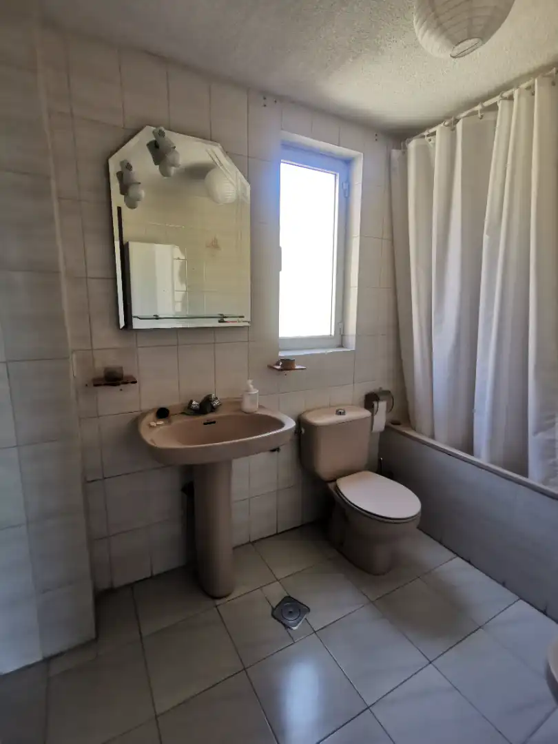 Badezimmer von Wohnung zum Verkauf in Salamanca mit Heizung und Parkett