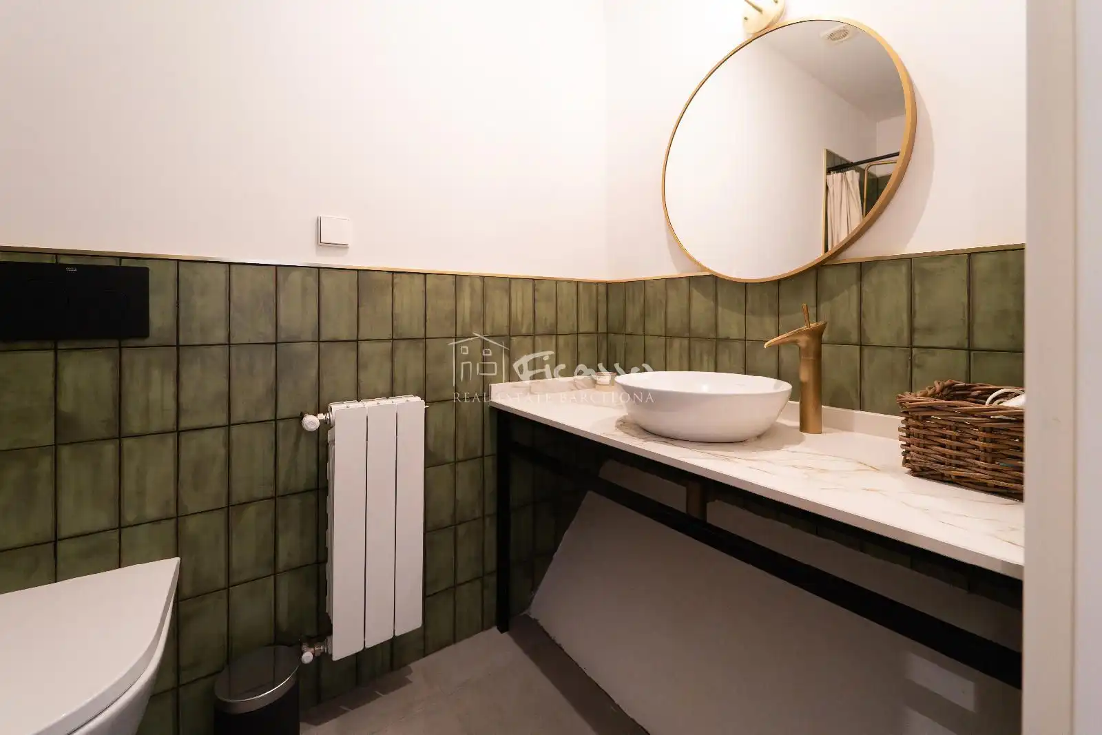 Bany de Dúplex de lloguer en Barcelona amb Aire condicionat, Calefacció i Terrassa