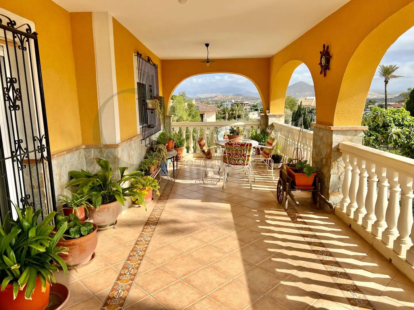 Terrassa de Casa o xalet en venda en Alicante / Alacant amb Jardí privat, Terrassa i Traster