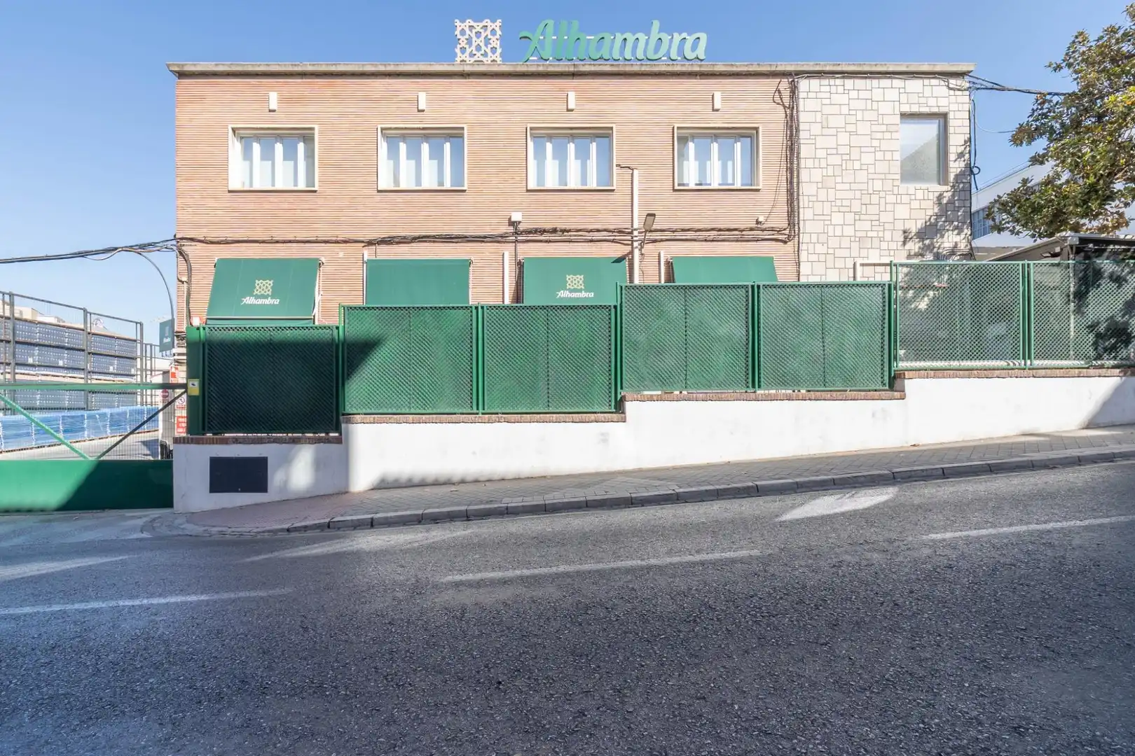 Exterior view of Flat for sale in Granada  with Heating and Furnished
