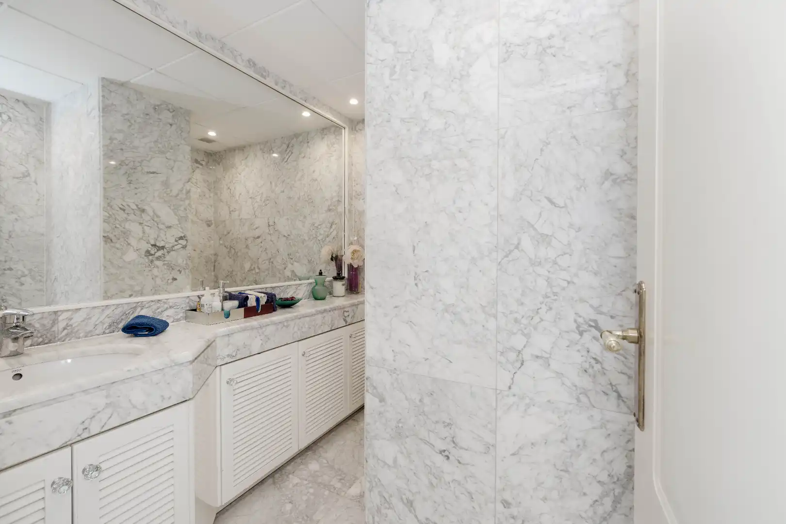 Baño de Ático en venta en Marbella con Aire acondicionado, Calefacción y Terraza