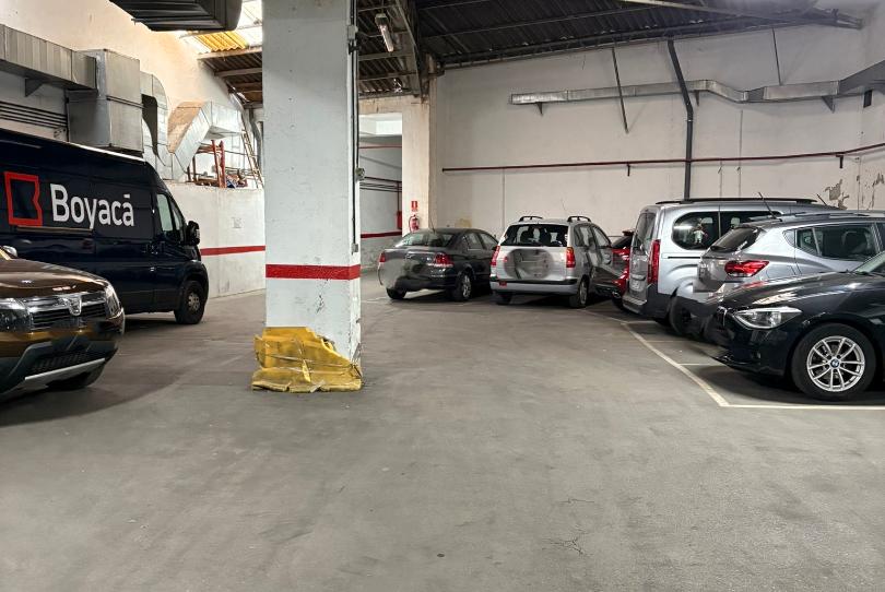 Photo 1 of Industrial buildings for sale in Calle de Faustina Calvo, Lucero, Madrid