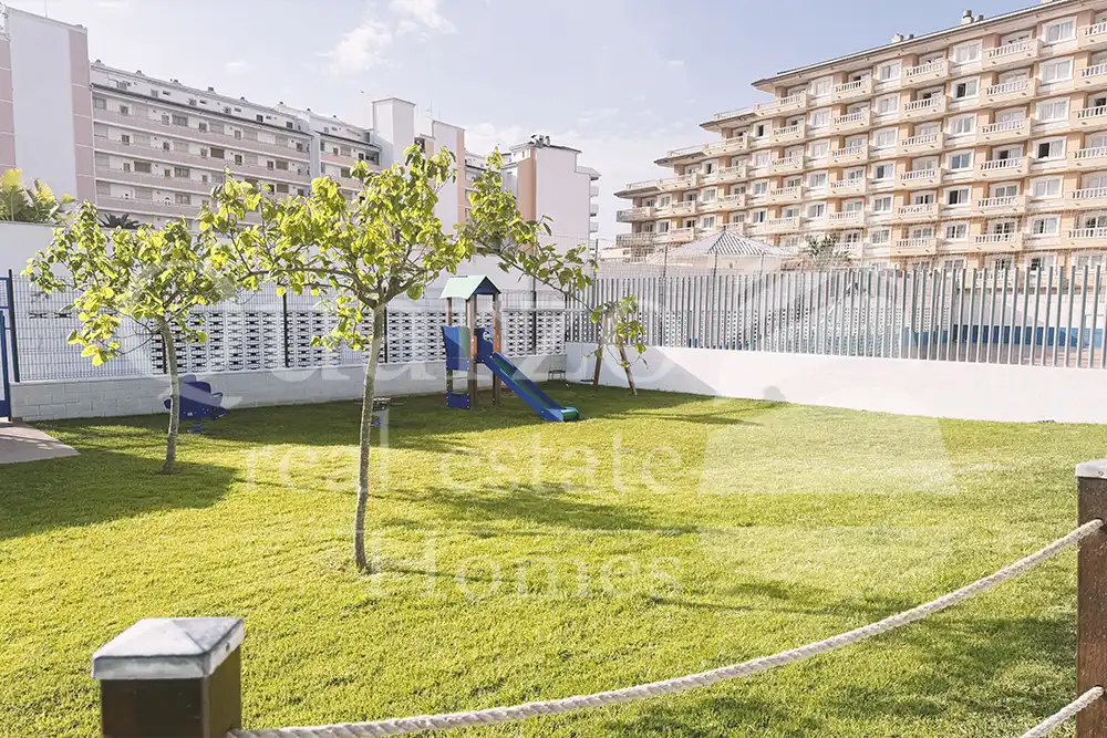 Jardín de Apartamento en venta en Peñíscola / Peníscola con Aire acondicionado, Calefacción y Amueblado