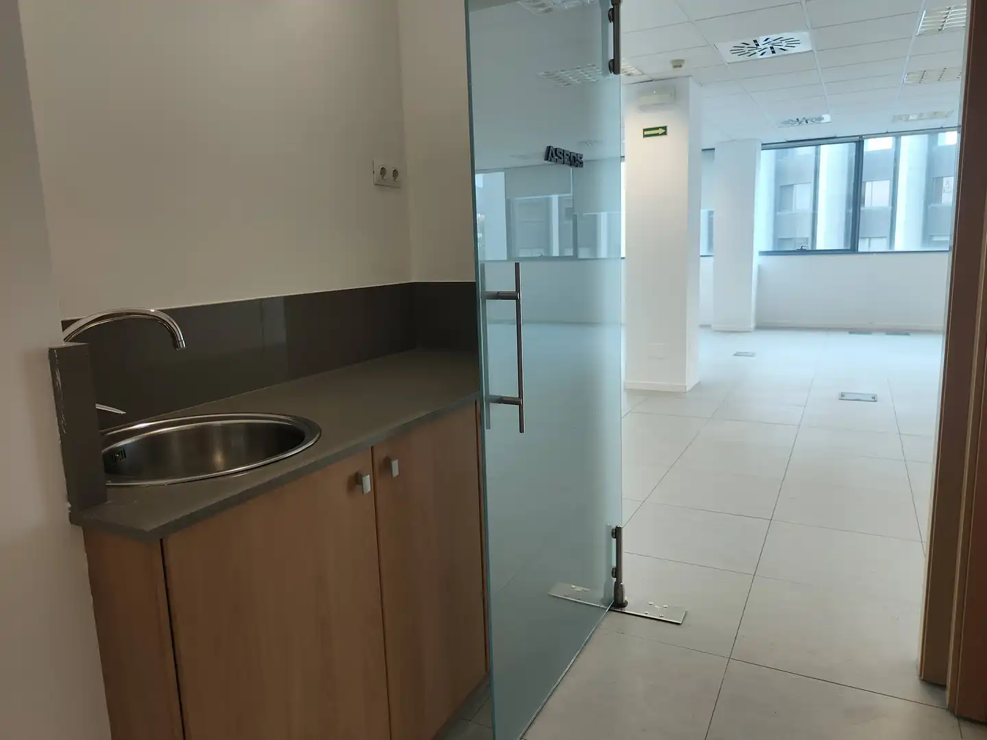 Office for rent in Sant Just Desvern  with Air Conditioner, Heating and Internet