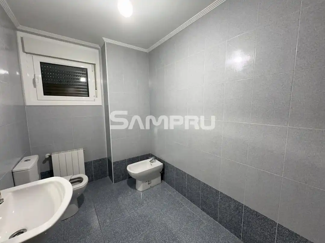 Baño de Piso en venta en Eskoriatza con Calefacción, Jardín privado y Terraza