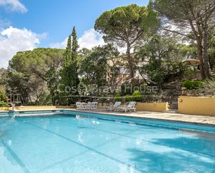 Piscina de Finca rústica en venda en Sant Feliu de Guíxols amb Aire condicionat i Terrassa