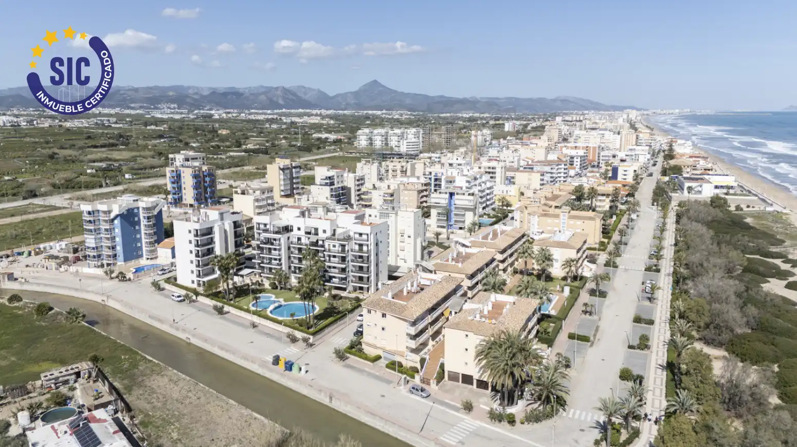 Außenansicht von Wohnung zum Verkauf in Piles mit Klimaanlage, Terrasse und Schwimmbad