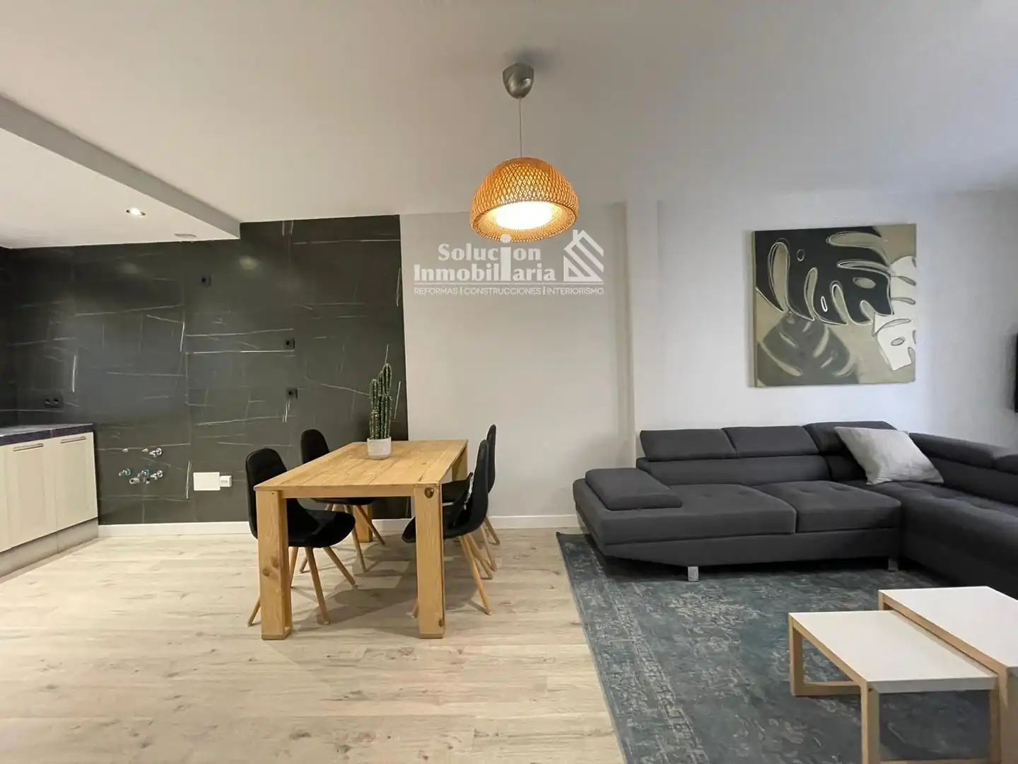 Living room of Flat for sale in San Bernardo - Carmelitas - Campus