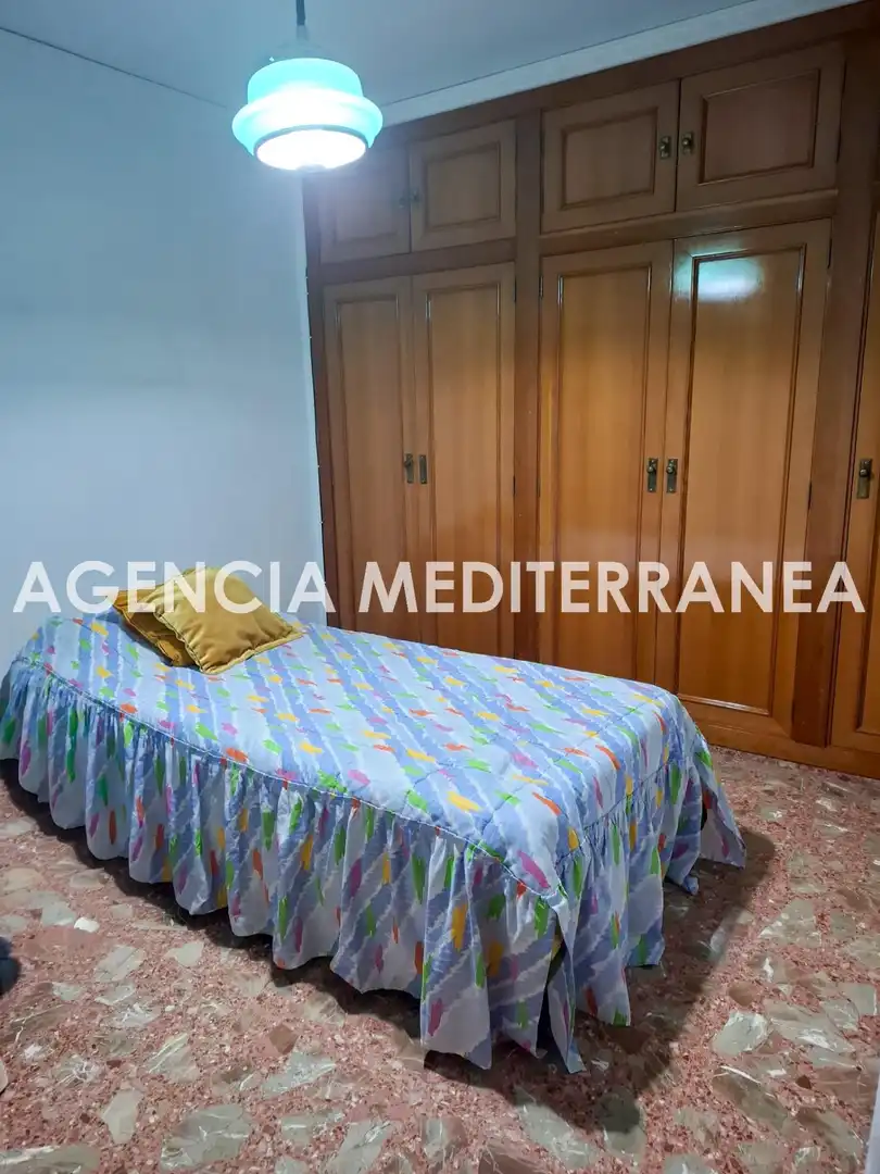Dormitori de Pis en venda en Oliva amb Traster i Balcó