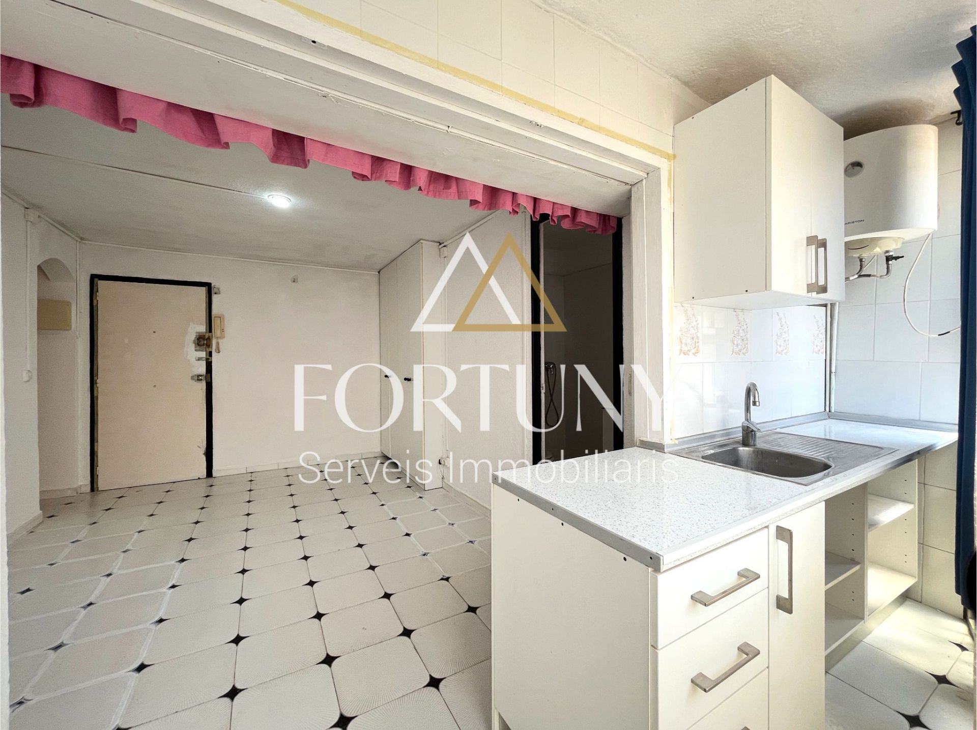 Cuina de Apartament en venda en Salou
