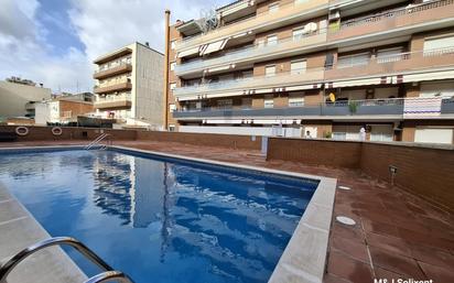 Swimming pool of Flat for sale in El Vendrell  with Air Conditioner, Heating and Terrace