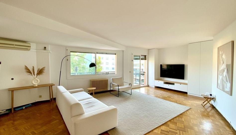 Foto 1 de Piso en venta en  Mossen Jacint Verdaguer, Can Farrerons, Barcelona