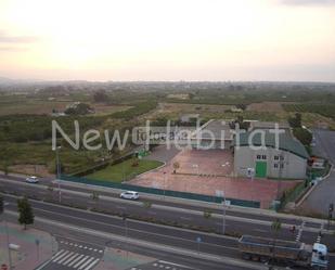 Pis en venda en Castellón de la Plana / Castelló de la Plana amb Calefacció, Jardí privat i Parquet