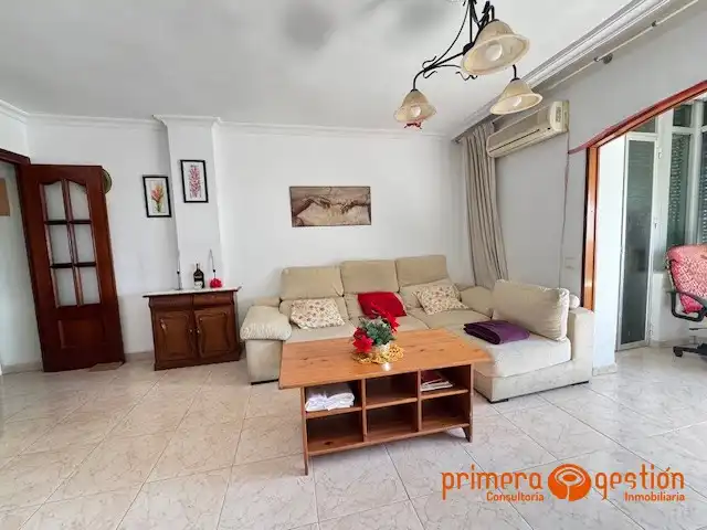 Sala de estar de Piso en venta en Sevilla
