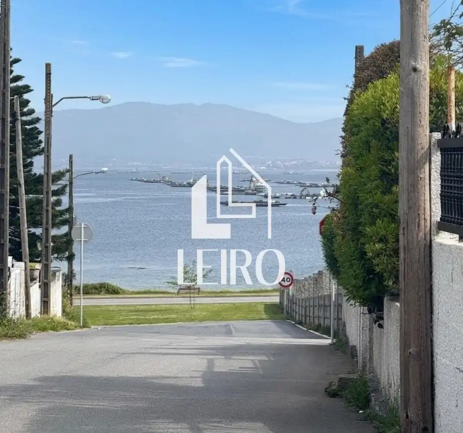 Casa o chalet en venta en A Illa de Arousa  con Calefacción, Jardín privado y Parquet
