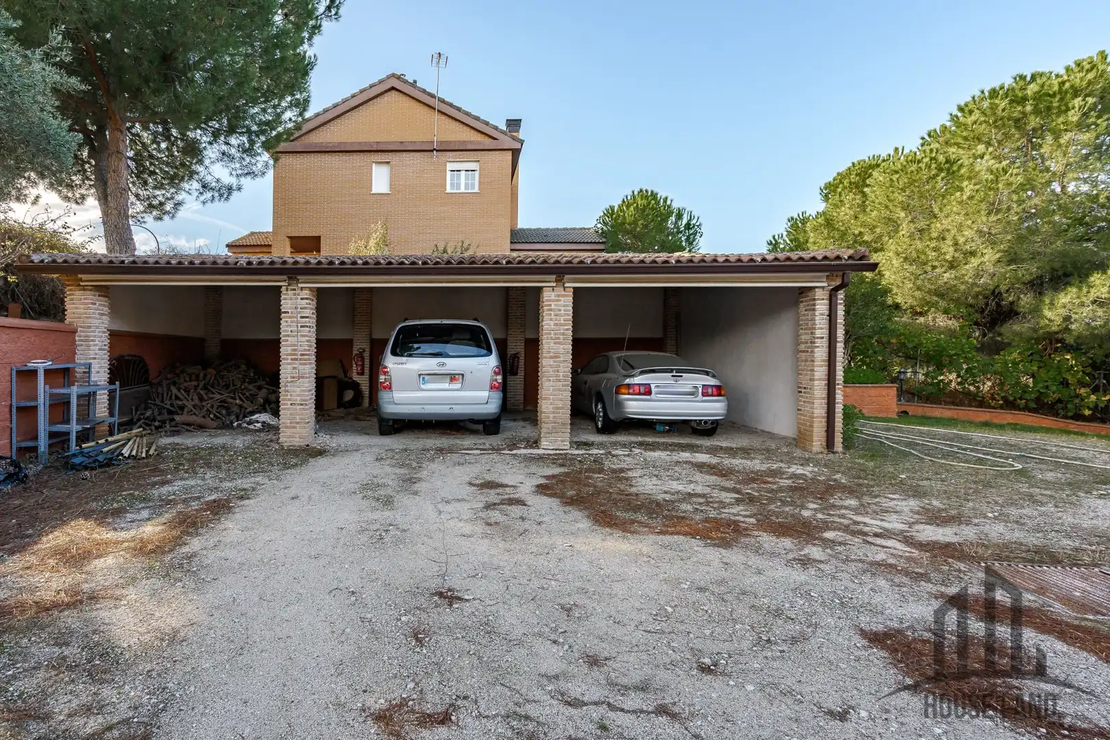Aparcament de Casa o xalet en venda en Uceda amb Calefacció, Jardí privat i Terrassa