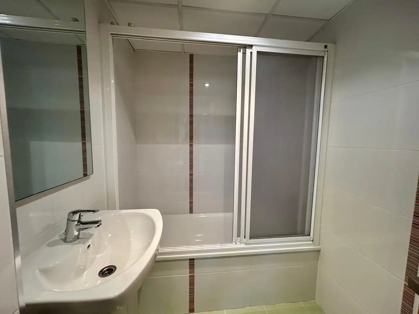 Baño de Piso en venta en Valencia con Aire acondicionado, Calefacción y Balcón