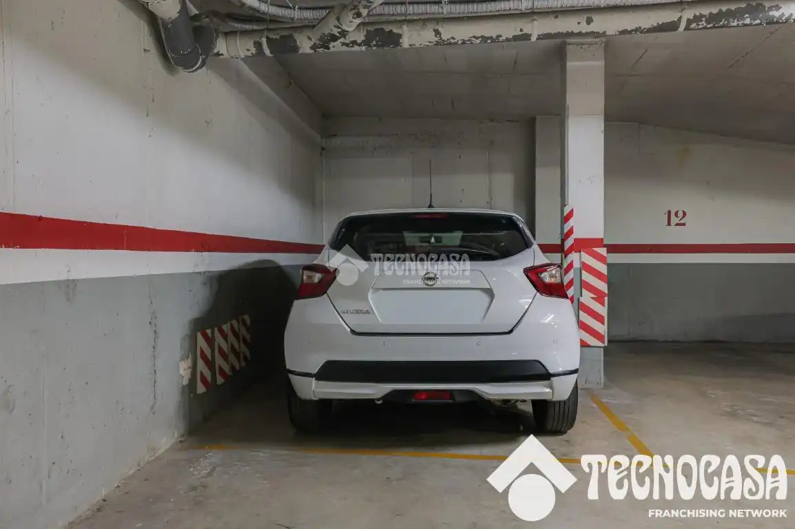 Parking de Piso en venta en Rubí con Aire acondicionado, Calefacción y Parquet