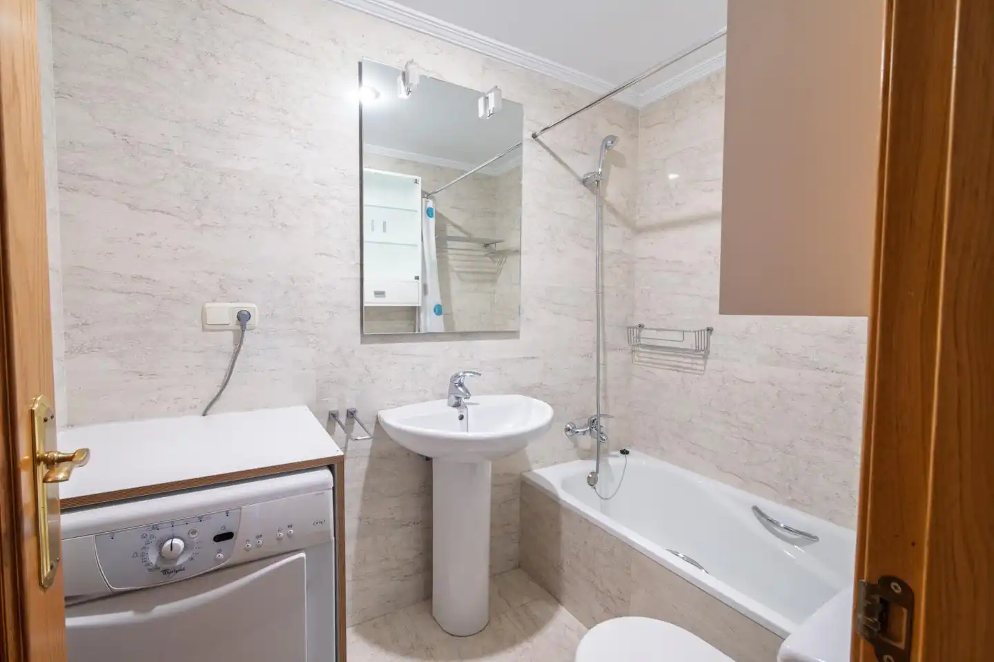 Flat for sale in Felisa Munárriz, Milagrosa