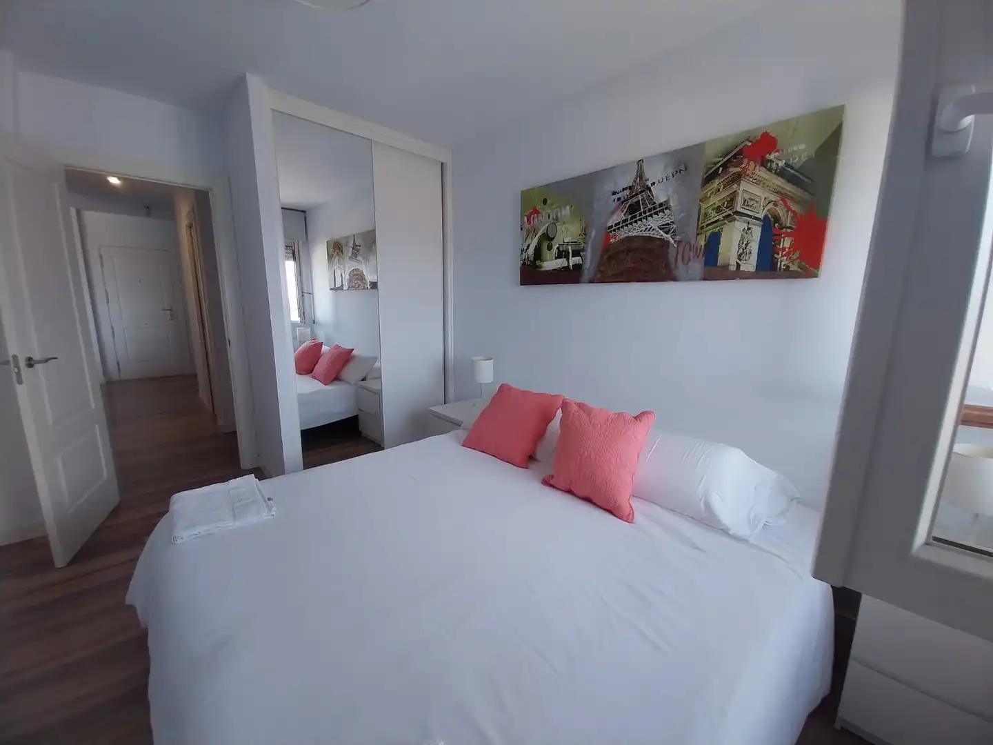 Schlafzimmer von Wohnung zur Miete in Santander mit Heizung und Privatgarten