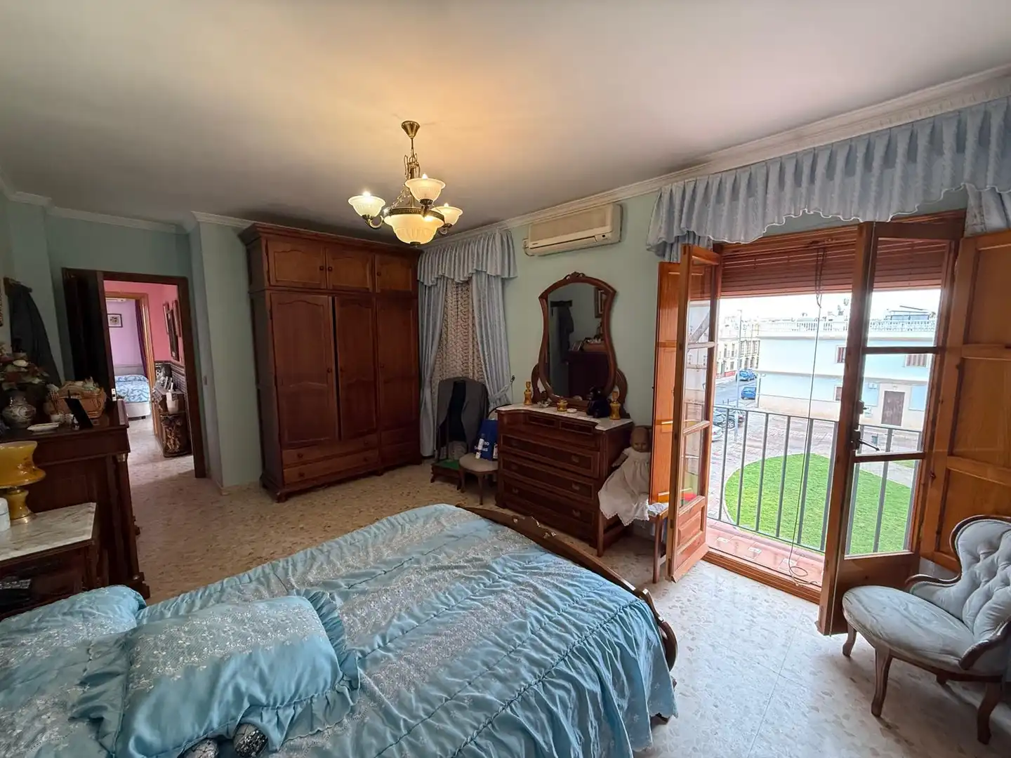Habitación de Dúplex en venta en Dos Hermanas con Aire acondicionado, Calefacción y Terraza