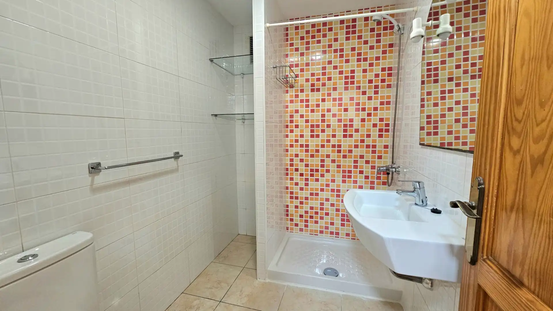 Baño de Apartamento de alquiler en Las Palmas de Gran Canaria con Amueblado y Lavadora