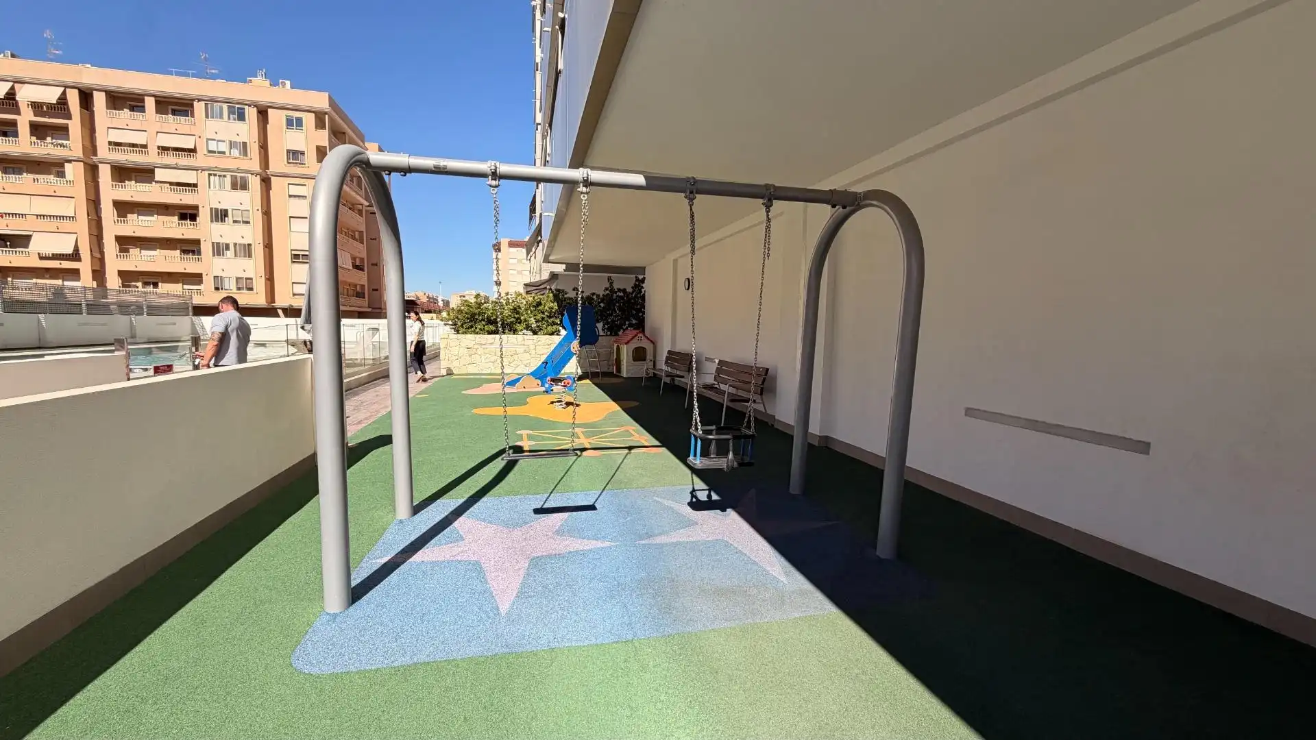 Parkplatz von Dachboden zum Verkauf in Elche / Elx mit Heizung, Terrasse und Abstellraum