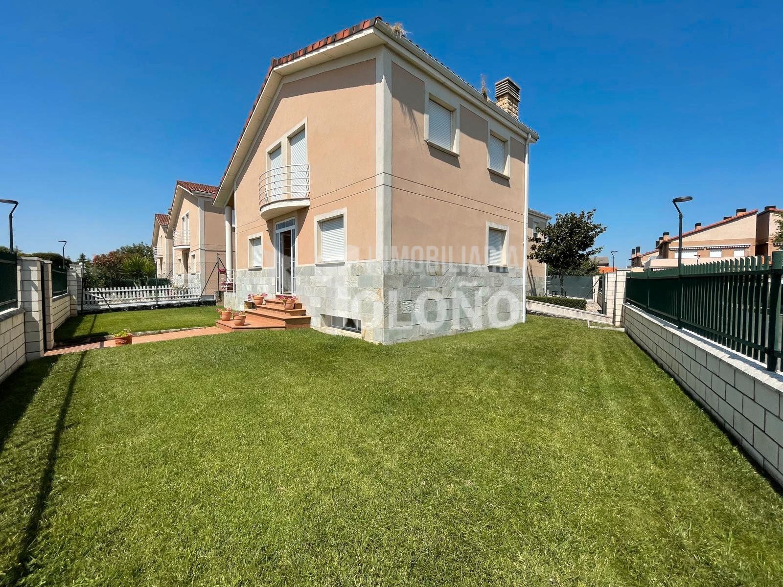 Exterior view of House or chalet for sale in Casalarreina  with Heating, Private garden and Parquet flooring