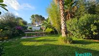 Jardí de Casa o xalet en venda en Cubelles amb Aire condicionat, Calefacció i Jardí privat