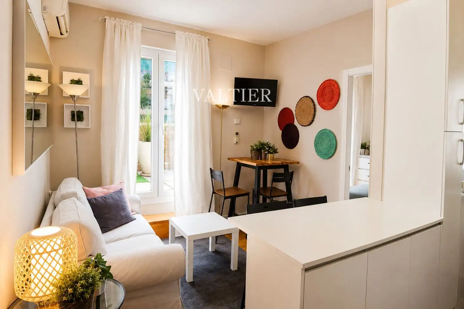 Habitación de Ático de alquiler en Madrid con Aire acondicionado, Terraza y Amueblado