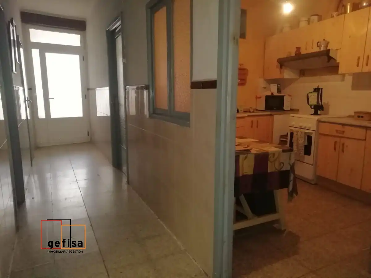 Cuina de Casa o xalet en venda en Valdepeñas amb Traster i Balcó