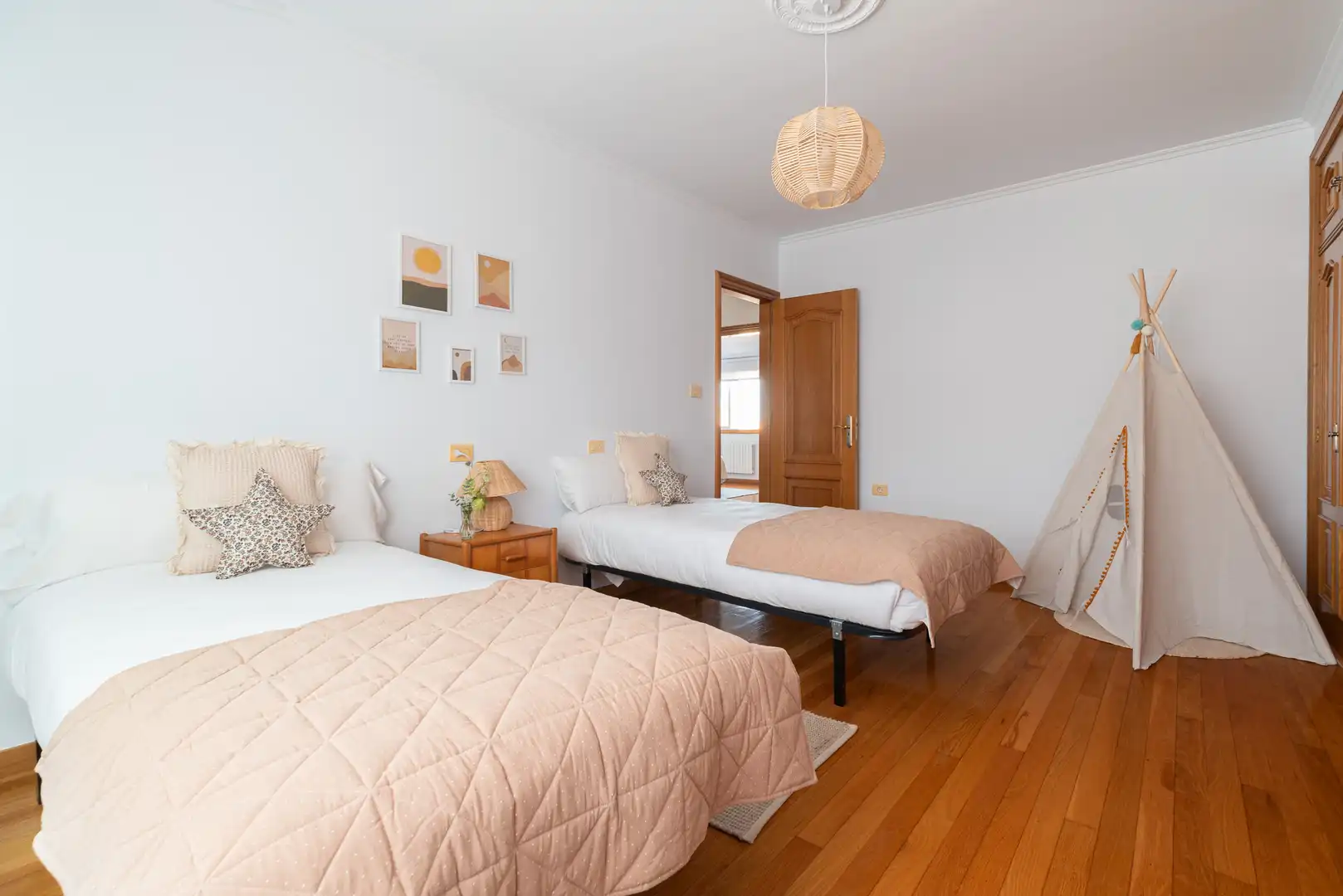 Bedroom of Houses for sale in Vigo   with Heating, Private garden and Terrace
