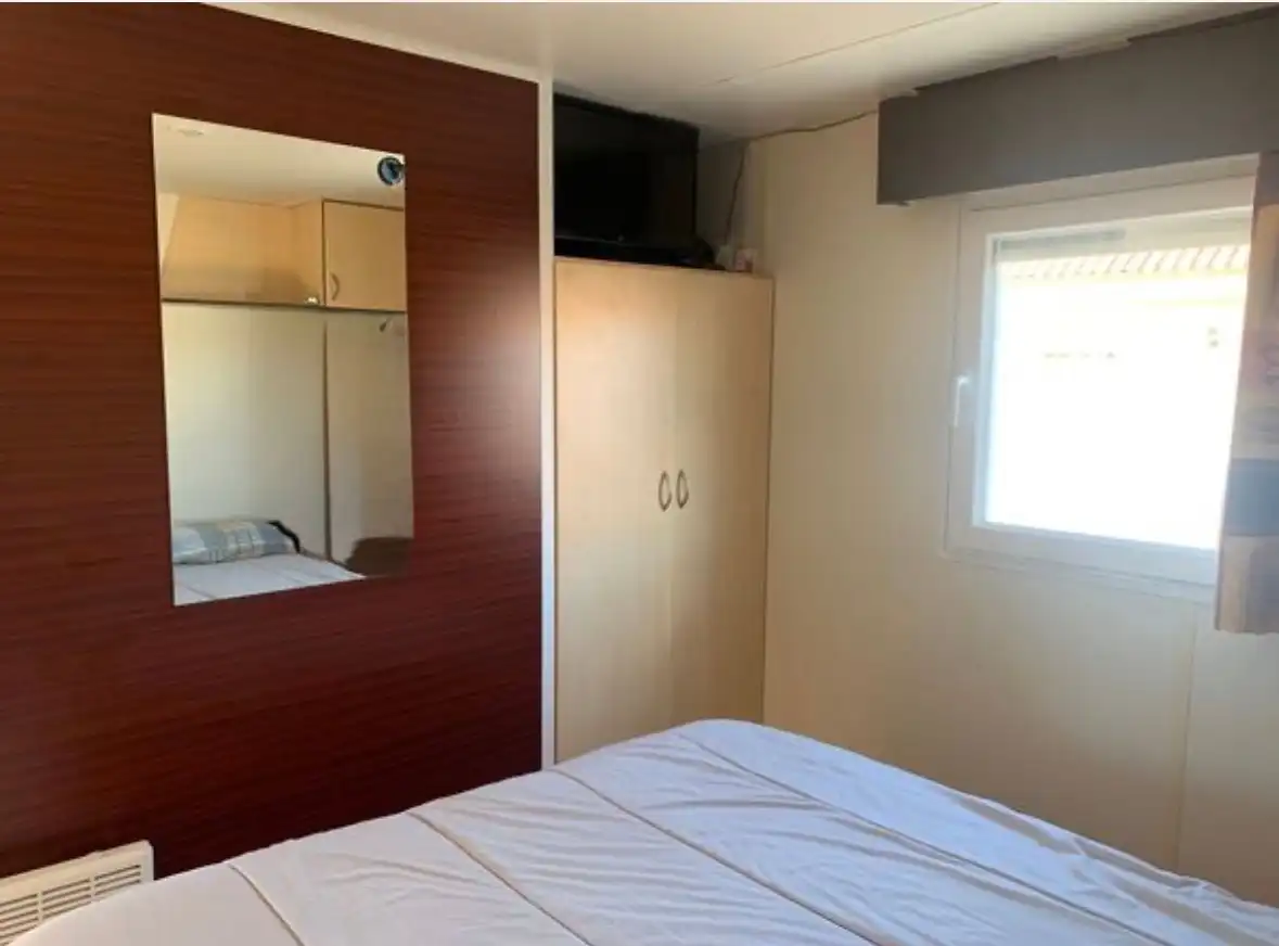 Dormitori de Casa o xalet en venda en Santas Martas amb Aire condicionat, Calefacció i Jardí privat