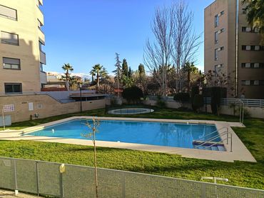 Piso con piscina en venta en Calle Periodista Eduardo Molina Fajardo 9