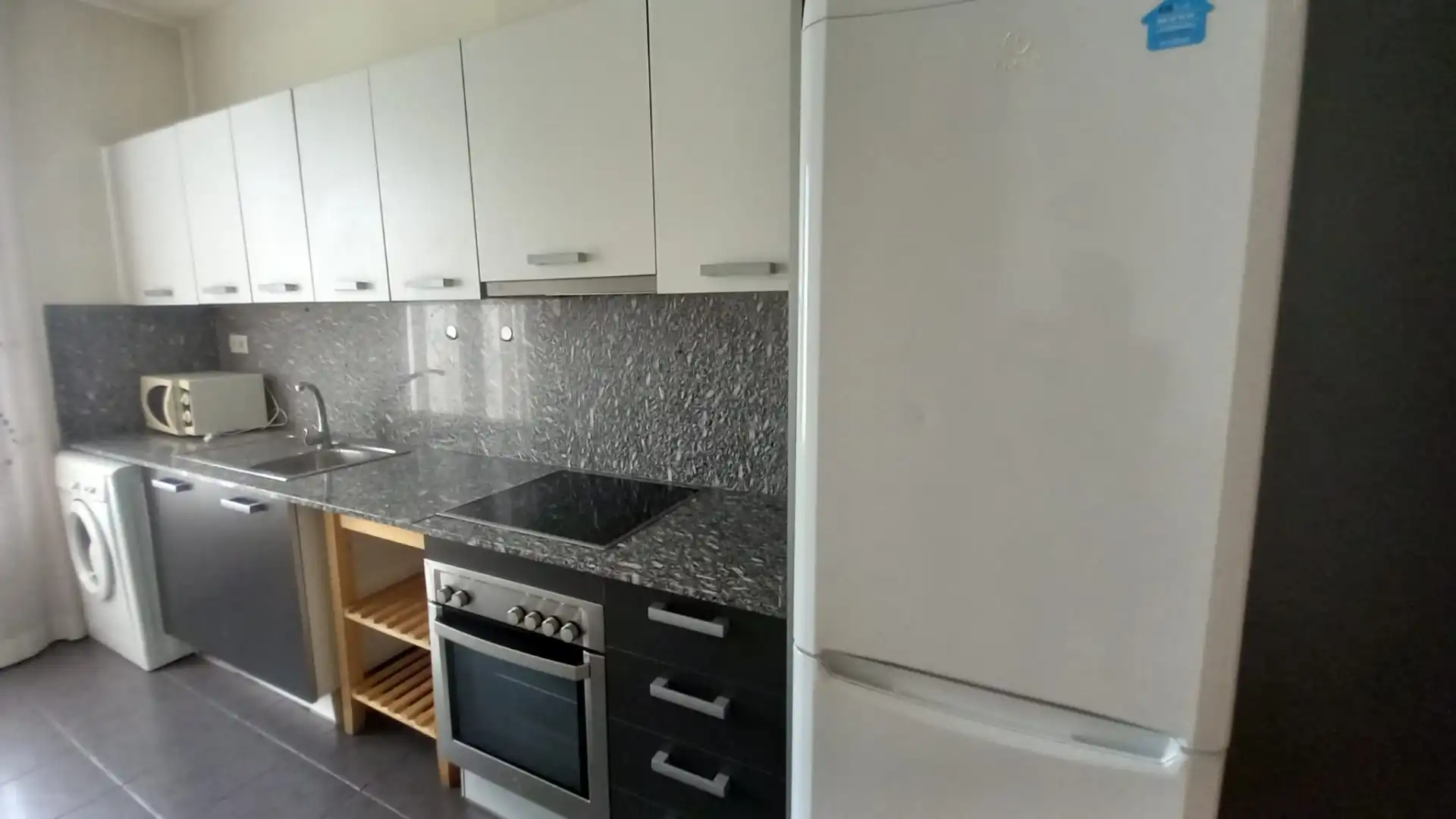Flat for rent in ARAGO, Instituts - Universitat