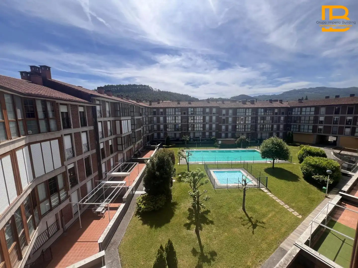 Piscina de Pis en venda en Voto amb Calefacció, Moblat i Piscina comunitària