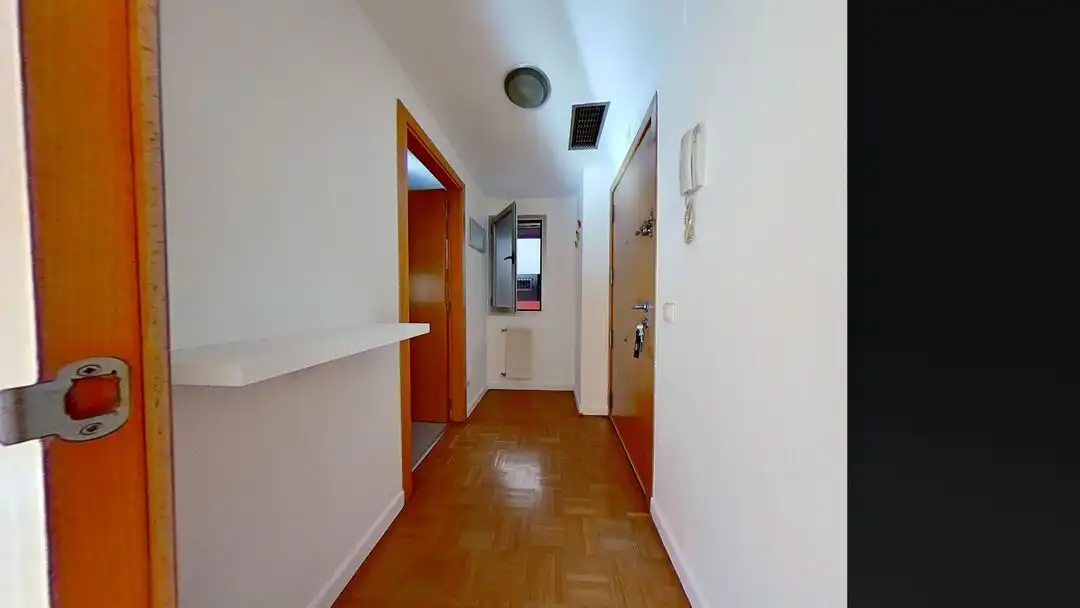 Appartamento con ascensore in affitto a Avenida de la Perla, imagen 2