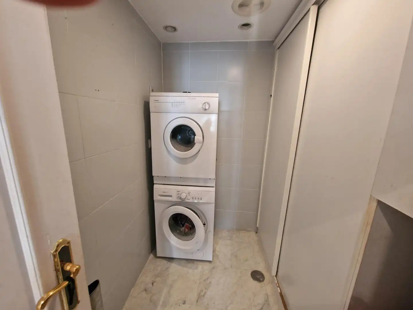 Baño de Piso de alquiler en Águilas con Balcón y Piscina comunitaria