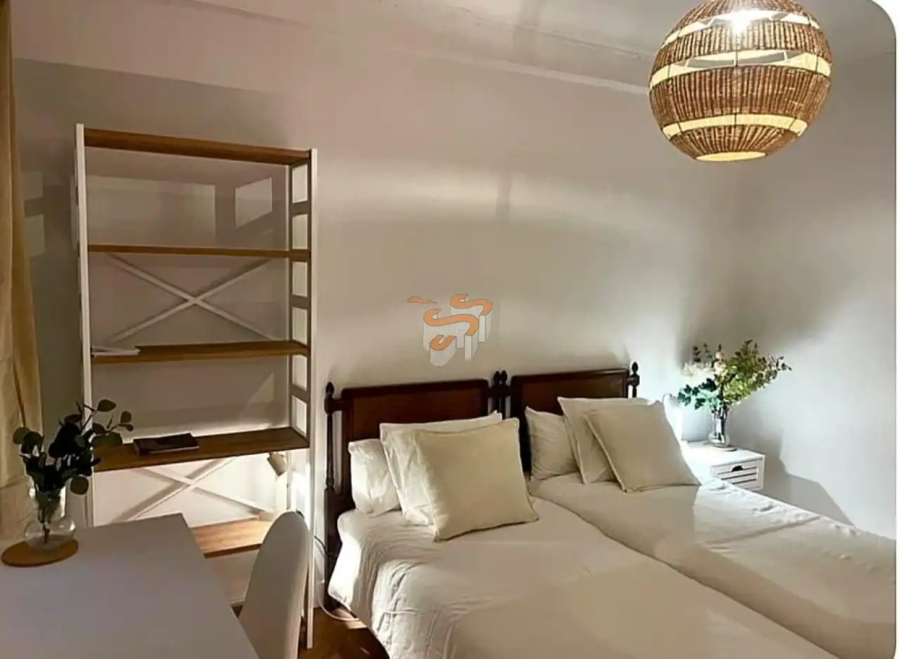 Bedroom of Flat for share in Ferrol  with Heating and Furnished