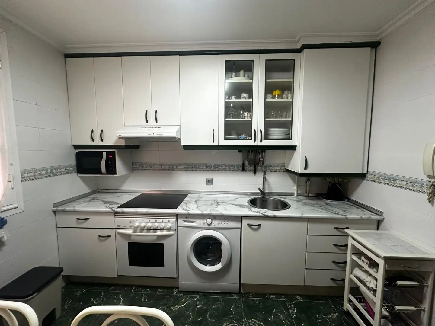 Kitchen of Flat for rent in Gijón 
