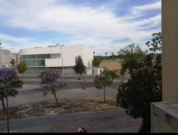 Vista exterior de Pis en venda en Sevilla