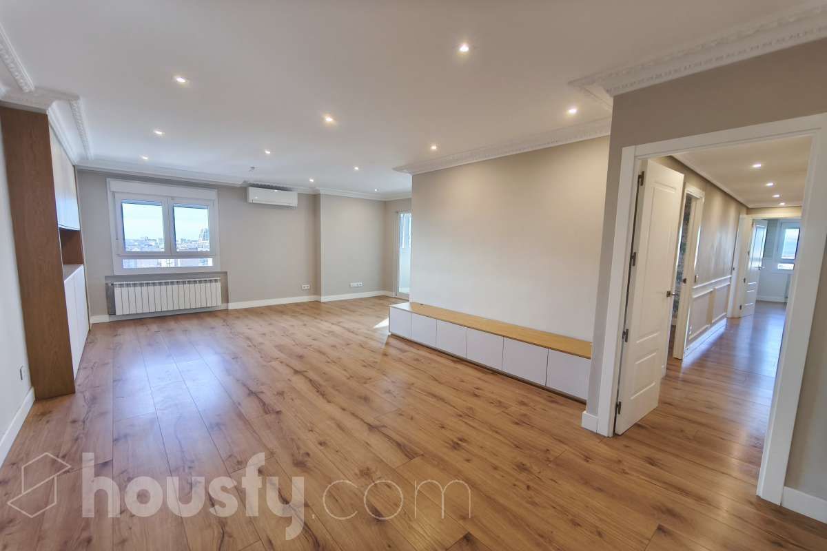 Pis de lloguer a Calle de Caleruega, Costillares