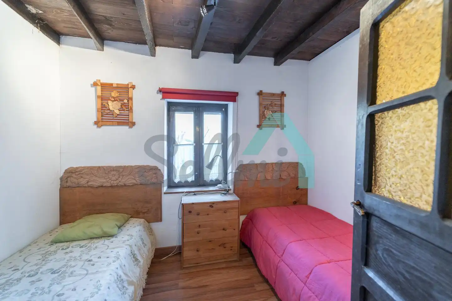 Dormitori de Casa adosada en venda en Aller amb Jardí privat, Terrassa i Traster