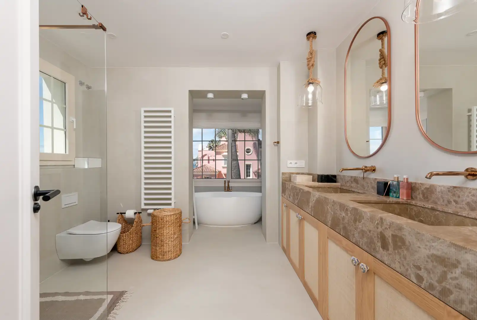 Baño de Casa o chalet en venta en Marbella con Aire acondicionado, Calefacción y Jardín privado