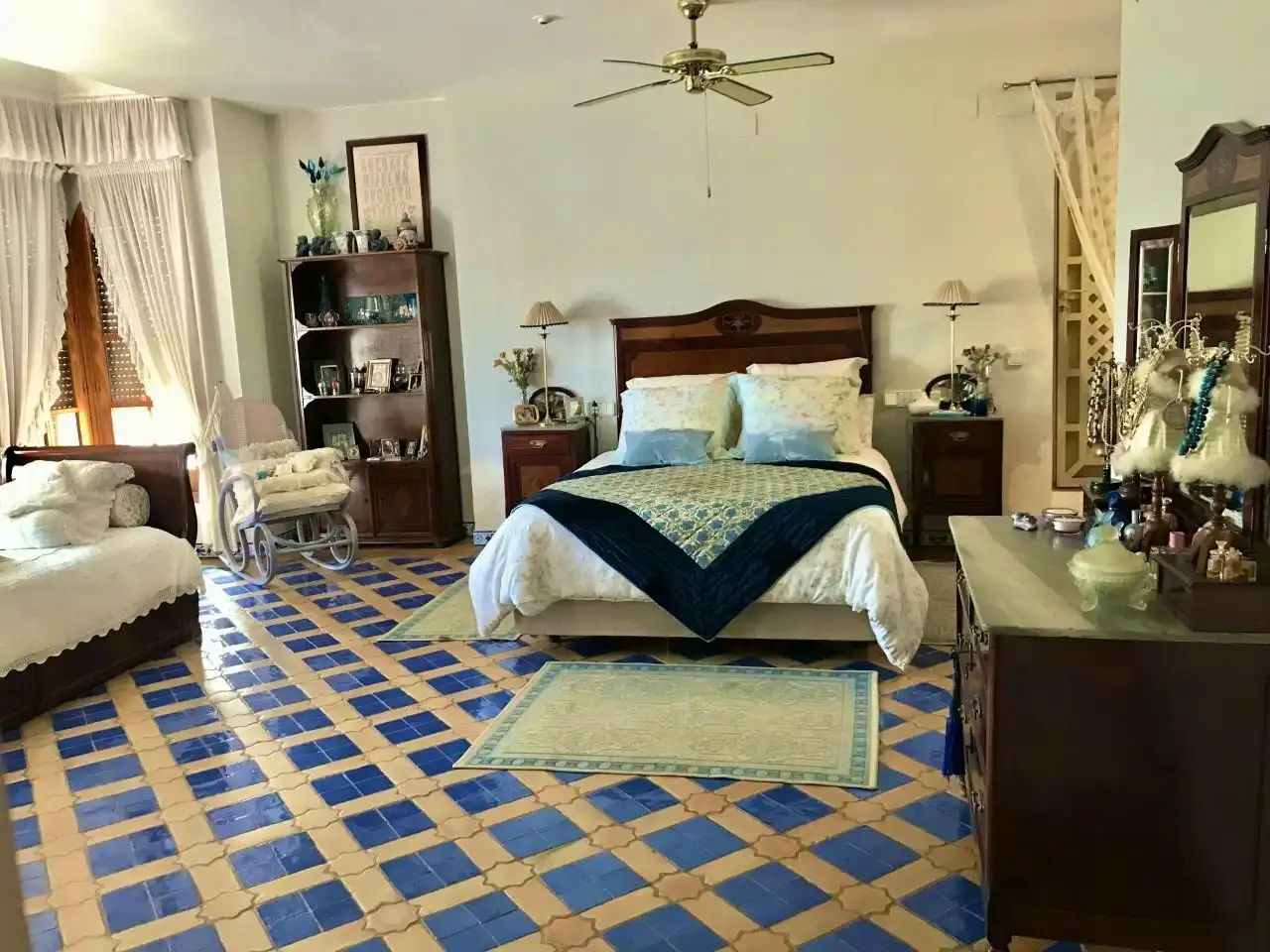 Bedroom of Houses for sale in Córdoba  with Air Conditioner, Heating and Private garden