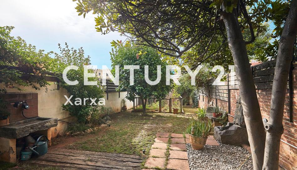 Foto 1 de Casa adosada en venda a Horta, Barcelona